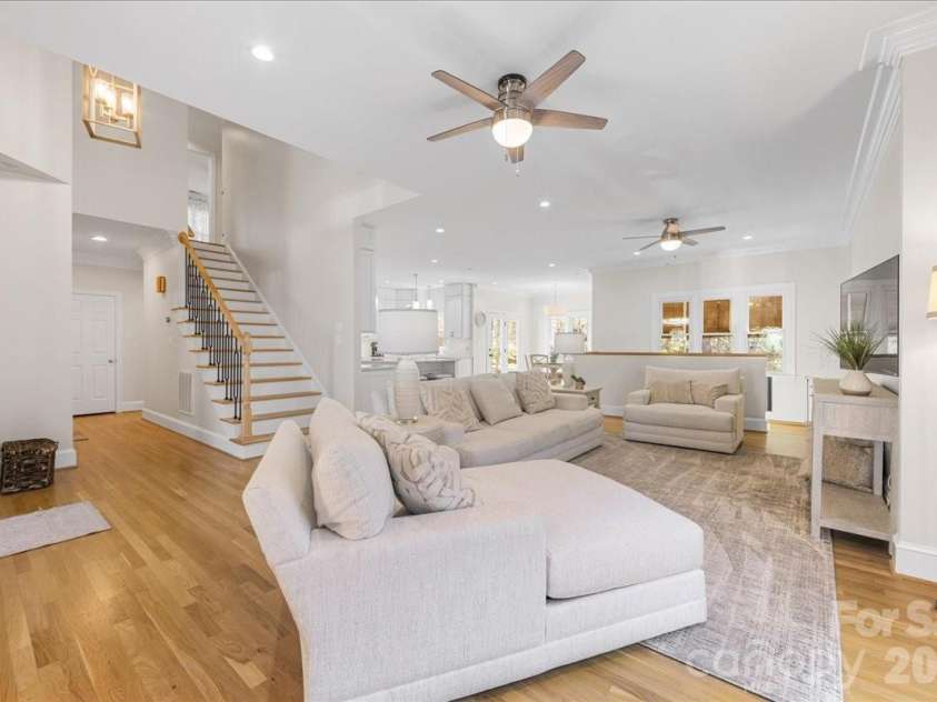 10401 Newberry Park Lane, Charlotte, NC 28277.  MLS# CAR4357255, YatesRealty ID 9965. 