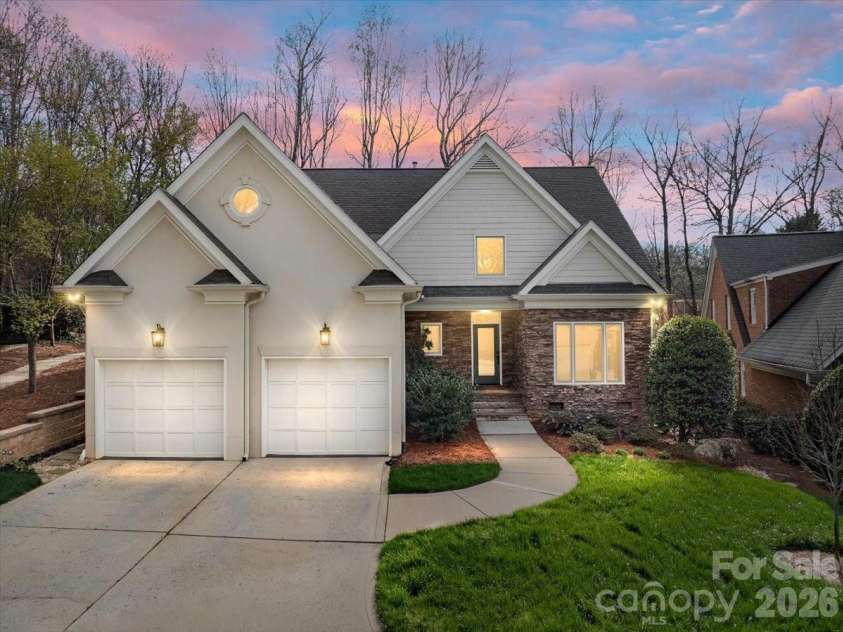 10401 Newberry Park Lane, Charlotte, NC 28277.  MLS# CAR4357255, YatesRealty ID 9965. Welcome Home