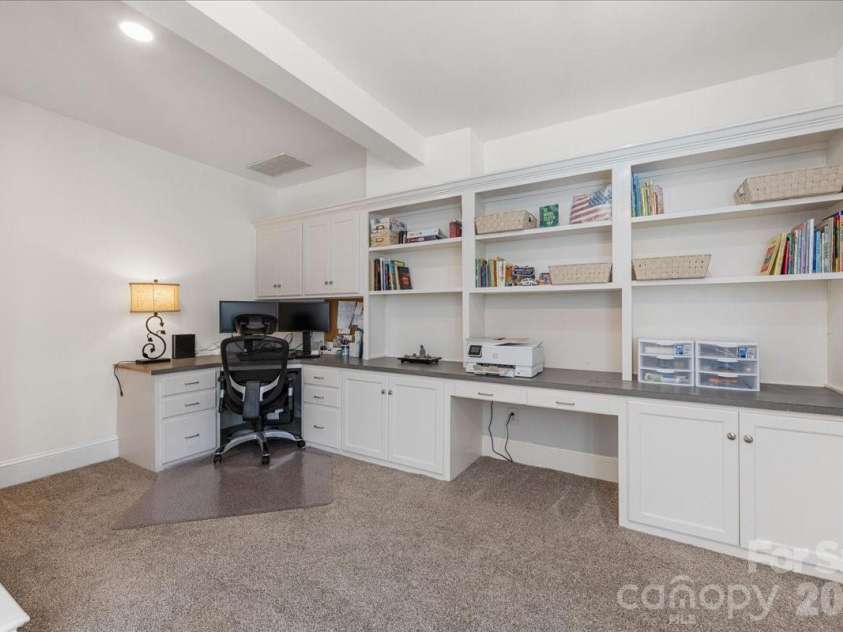10401 Newberry Park Lane, Charlotte, NC 28277.  MLS# CAR4357255, YatesRealty ID 9965. Workspace 
