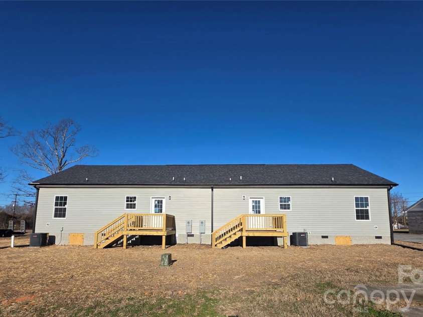 1009 Airline Street, Gastonia, NC 28054.  MLS# CAR4336709, YatesRealty ID 9966. 