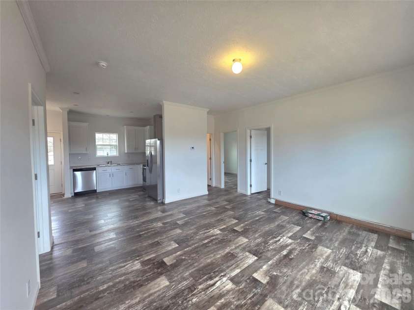 1009 Airline Street, Gastonia, NC 28054.  MLS# CAR4336709, YatesRealty ID 9966. 