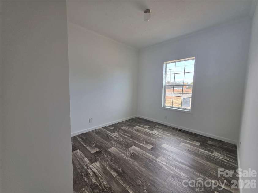 1009 Airline Street, Gastonia, NC 28054.  MLS# CAR4336709, YatesRealty ID 9966. 