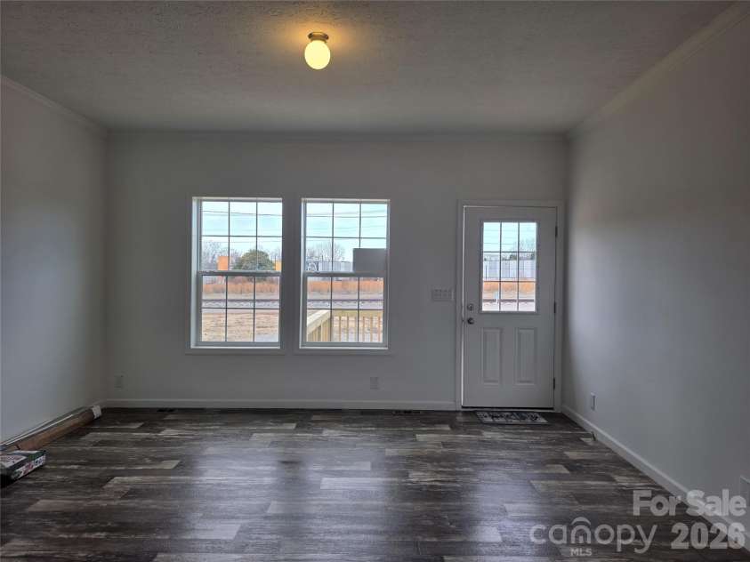 1009 Airline Street, Gastonia, NC 28054.  MLS# CAR4336709, YatesRealty ID 9966. 