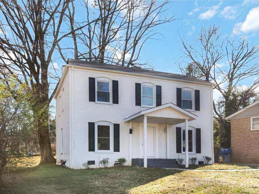 5717 Ruth Drive, Charlotte, NC 28215.  MLS# CAR4229196, YatesRealty ID 9966. 