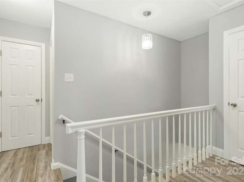 5717 Ruth Drive, Charlotte, NC 28215.  MLS# CAR4229196, YatesRealty ID 9966. 