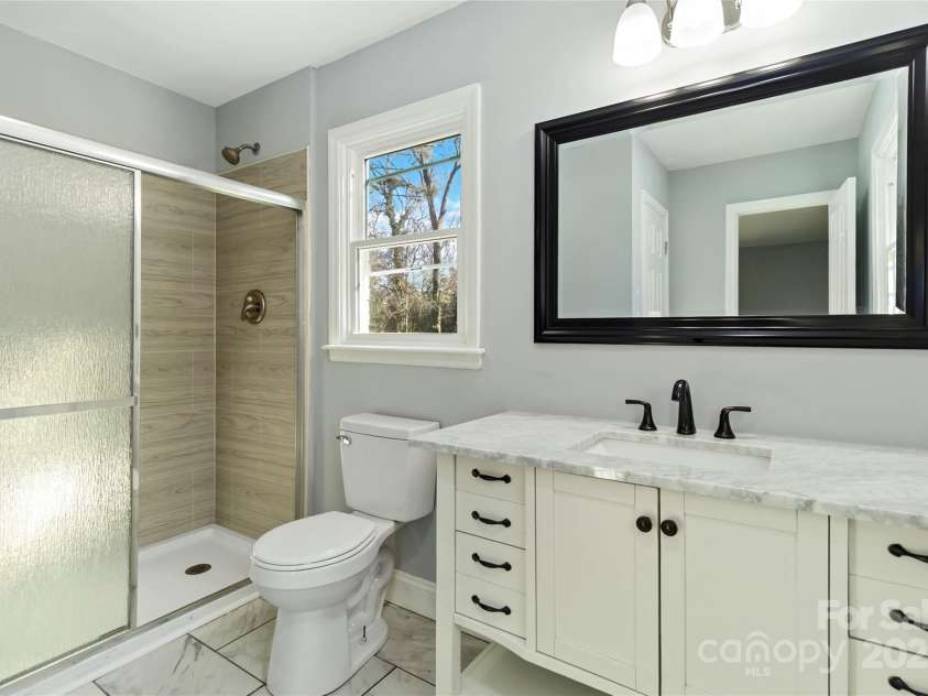 5717 Ruth Drive, Charlotte, NC 28215.  MLS# CAR4229196, YatesRealty ID 9966. 