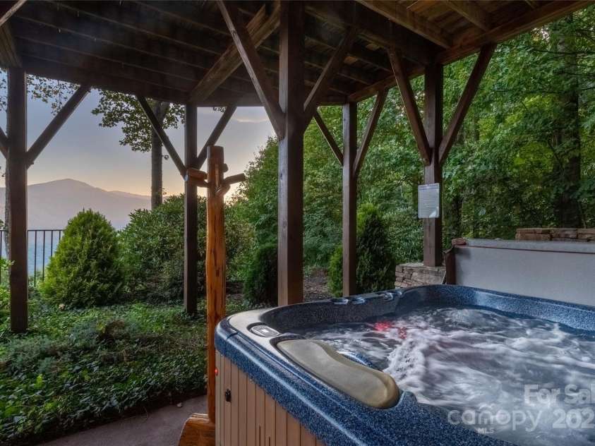 43 Stone Hill Trail, Maggie Valley, NC 28751.  MLS# CAR4281191, YatesRealty ID 9967. 