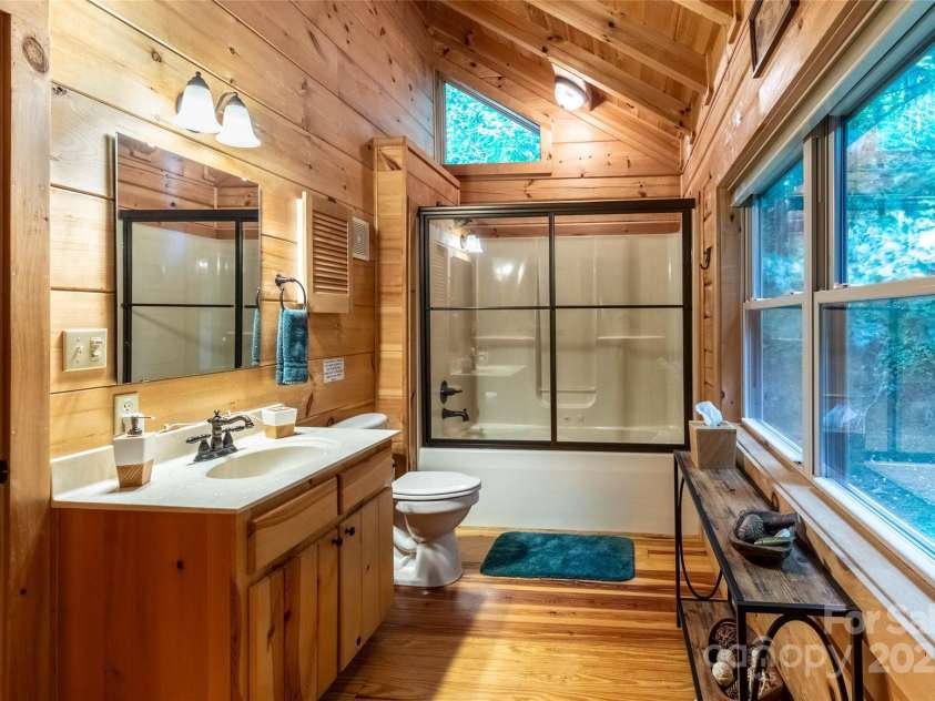 43 Stone Hill Trail, Maggie Valley, NC 28751.  MLS# CAR4281191, YatesRealty ID 9967. 