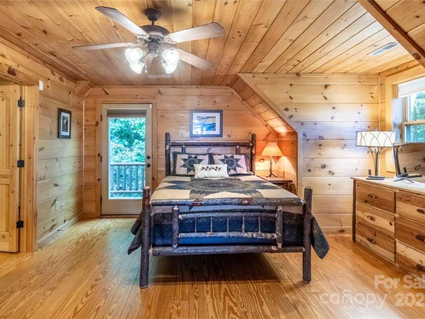 43 Stone Hill Trail, Maggie Valley, NC 28751.  MLS# CAR4281191, YatesRealty ID 9967. 
