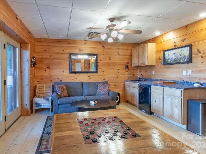 43 Stone Hill Trail, Maggie Valley, NC 28751.  MLS# CAR4281191, YatesRealty ID 9967. 