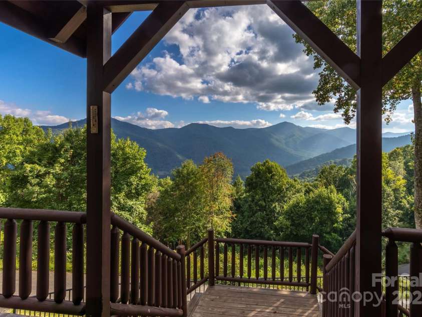 43 Stone Hill Trail, Maggie Valley, NC 28751.  MLS# CAR4281191, YatesRealty ID 9967. 