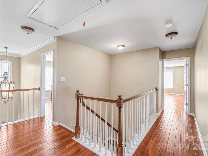 10615 Persimmon Creek Drive, Mint Hill, NC 28227.  MLS# CAR4232856, YatesRealty ID 9969. Upstairs Hallway