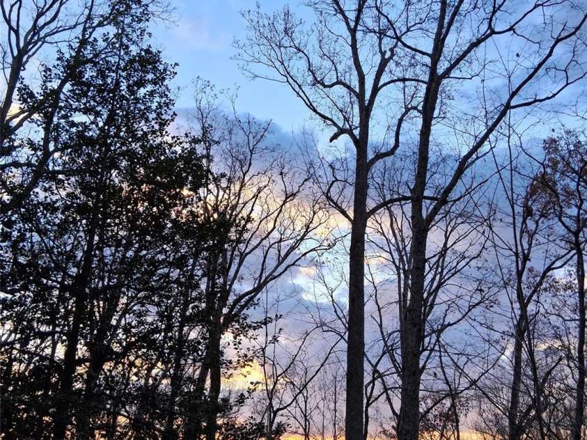 752 Burnside Trail, Hendersonville, NC 28792.  MLS# CAR4341160, YatesRealty ID 9969. 