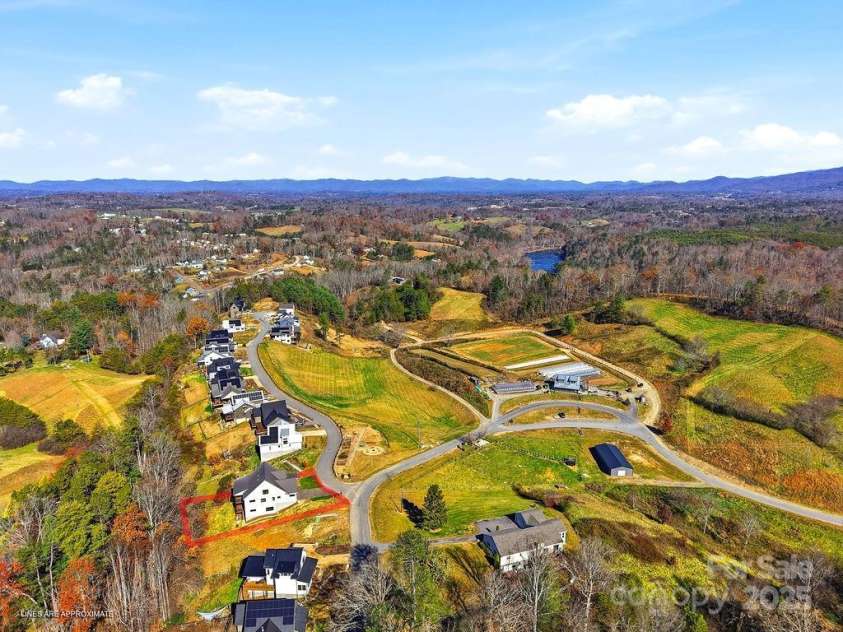 202 Westridge Farm Road, Asheville, NC 28804.  MLS# CAR4312762, YatesRealty ID 997. Beautifully sited lot in the heart of Olivette Farm