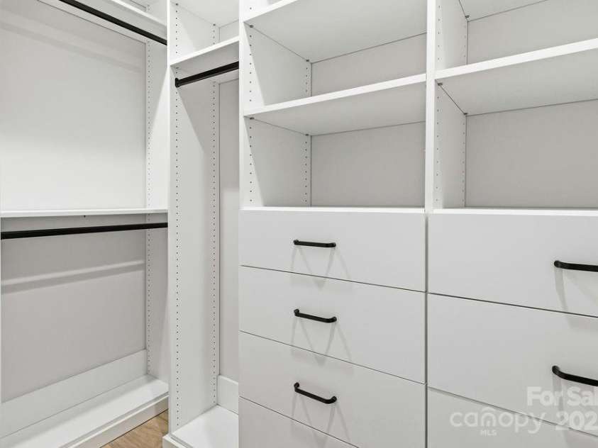 202 Westridge Farm Road, Asheville, NC 28804.  MLS# CAR4312762, YatesRealty ID 997. Custom cabinetry throughout with premium finishes and storage