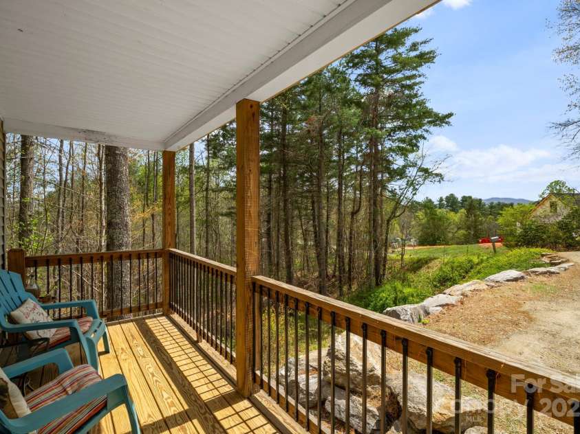 201 Pine Ridge Road, Mars Hill, NC 28754.  MLS# CAR4249865, YatesRealty ID 9973. 