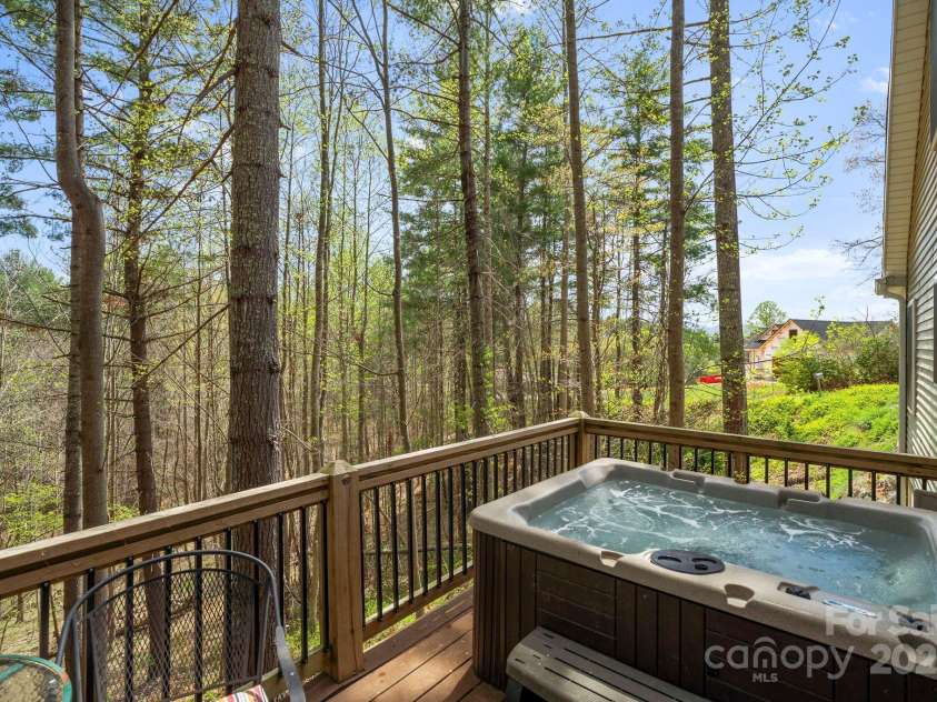 201 Pine Ridge Road, Mars Hill, NC 28754.  MLS# CAR4249865, YatesRealty ID 9973. 