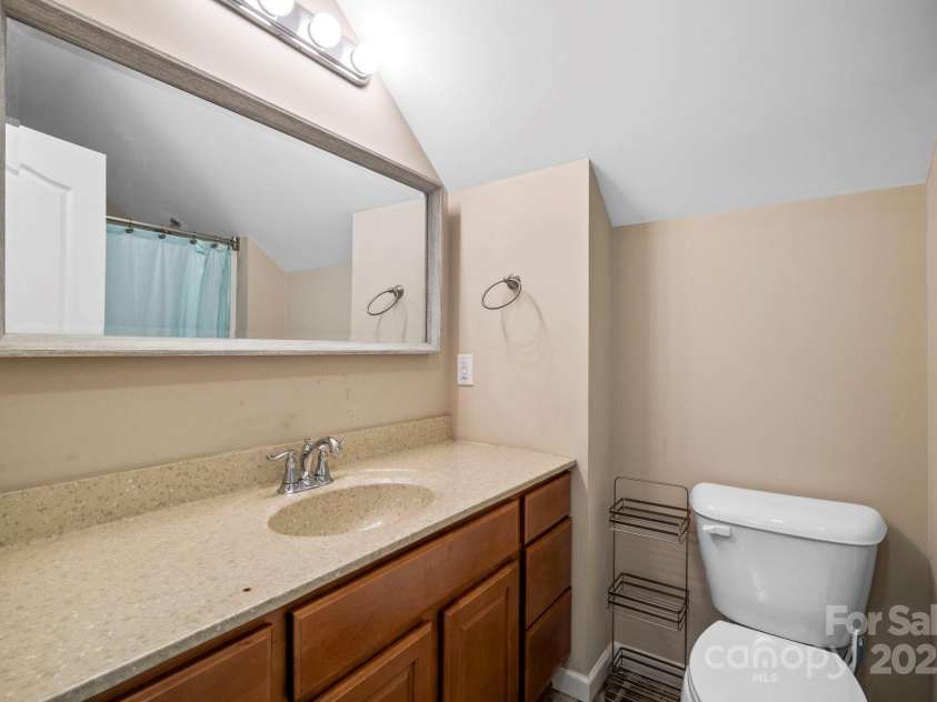 201 Pine Ridge Road, Mars Hill, NC 28754.  MLS# CAR4249865, YatesRealty ID 9973. 