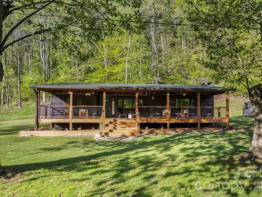 3385 Alarka Road, Bryson City, NC 28713.  MLS# CAR4364901, YatesRealty ID 9974. 