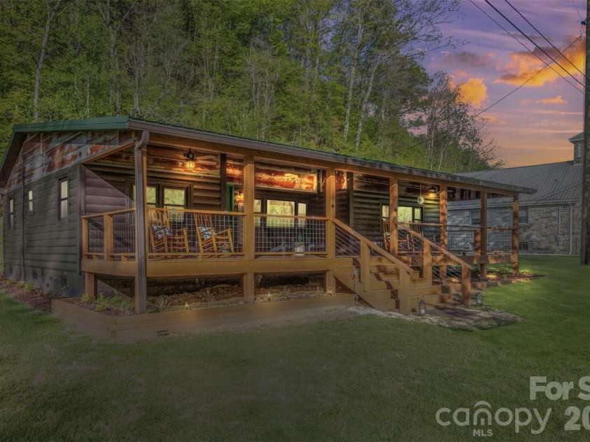3385 Alarka Road, Bryson City, NC 28713.  MLS# CAR4364901, YatesRealty ID 9974. 
