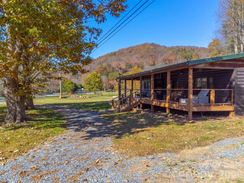3385 Alarka Road, Bryson City, NC 28713.  MLS# CAR4364901, YatesRealty ID 9974. 