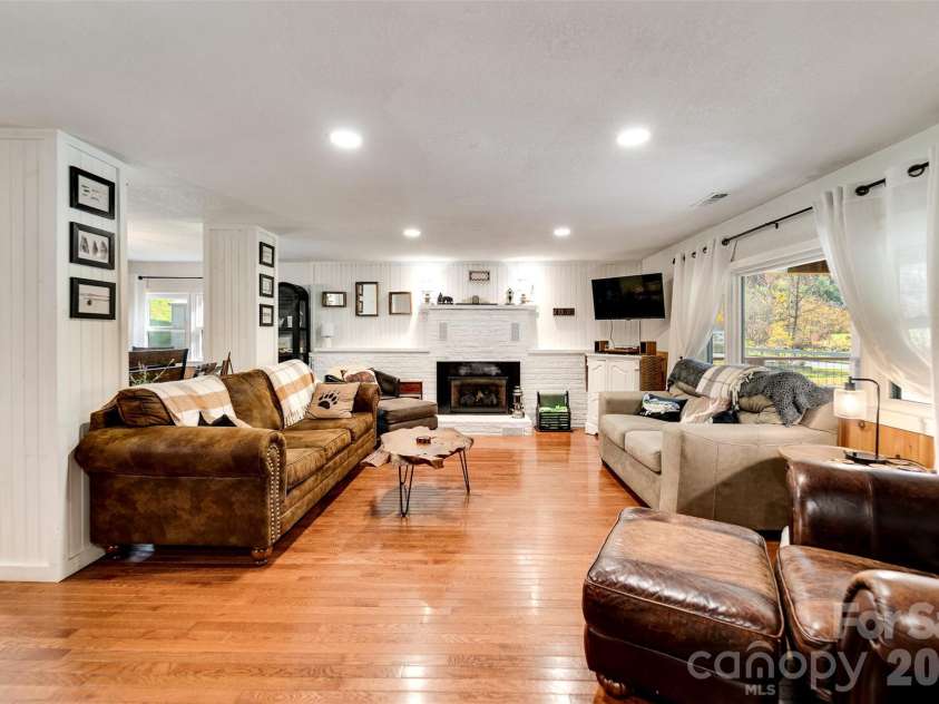 3385 Alarka Road, Bryson City, NC 28713.  MLS# CAR4364901, YatesRealty ID 9974. 