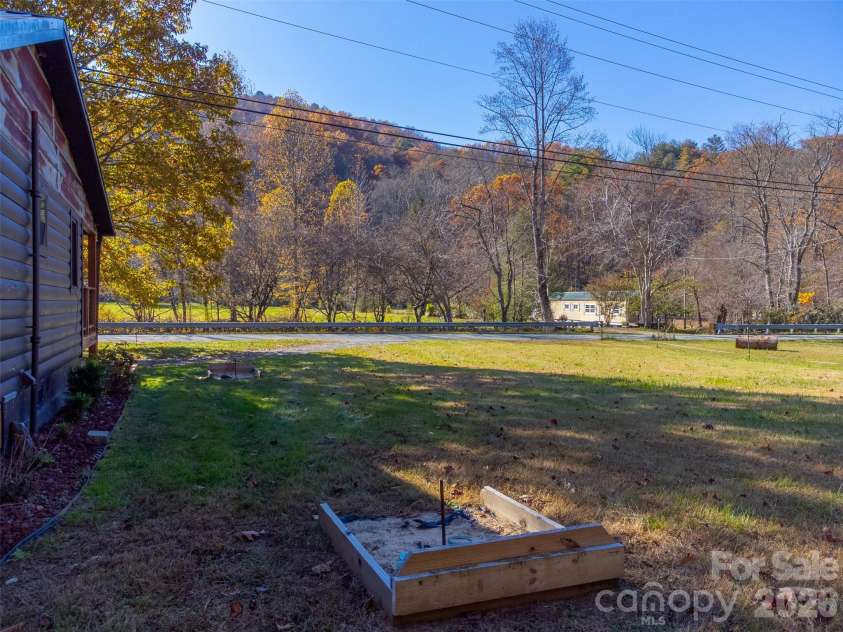 3385 Alarka Road, Bryson City, NC 28713.  MLS# CAR4364901, YatesRealty ID 9974. 