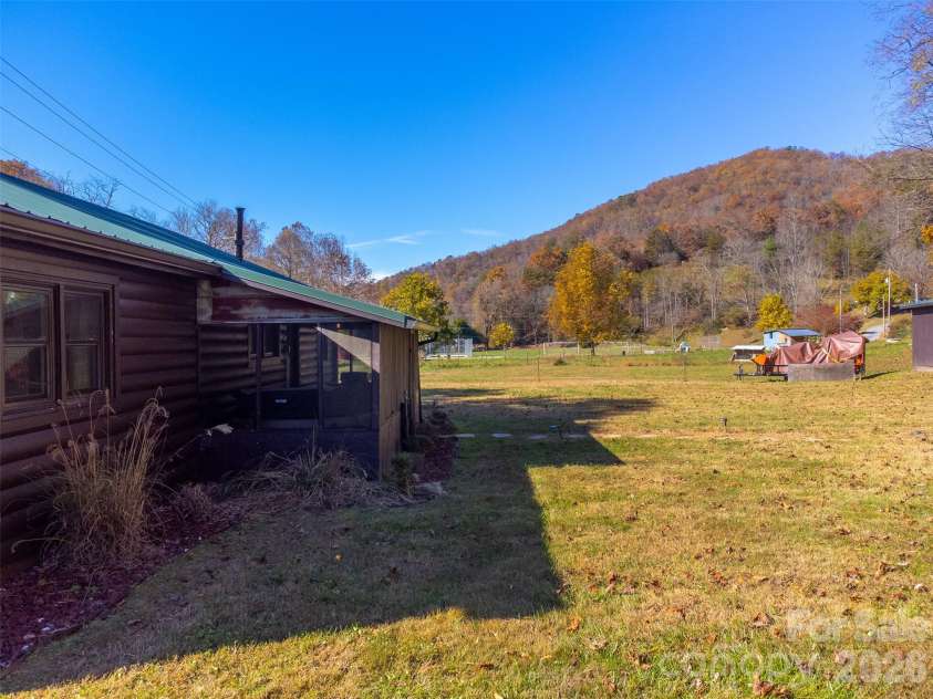 3385 Alarka Road, Bryson City, NC 28713.  MLS# CAR4364901, YatesRealty ID 9974. 