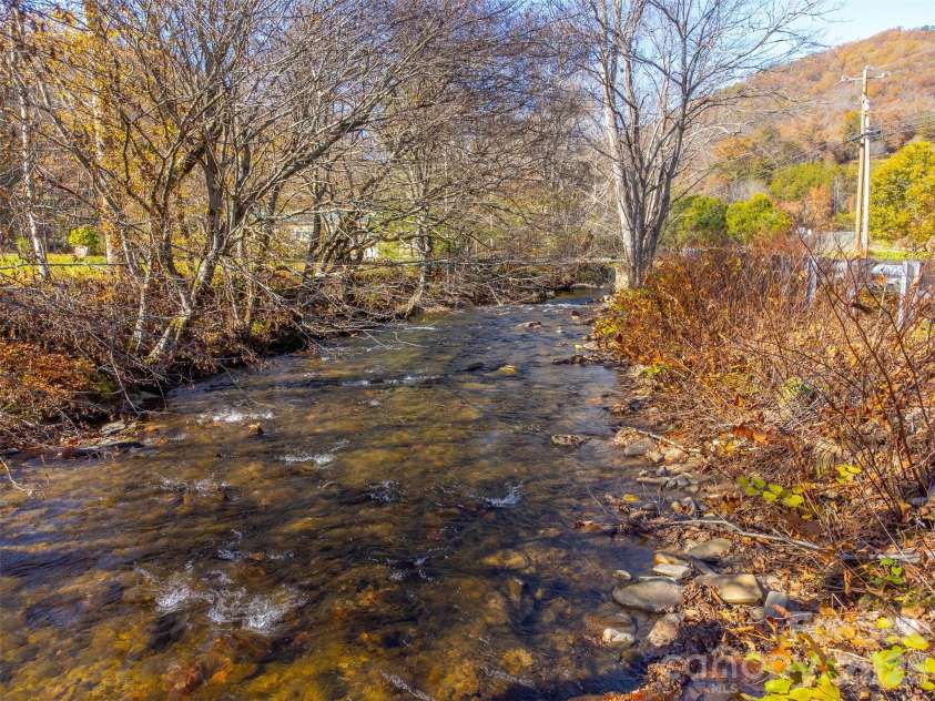 3385 Alarka Road, Bryson City, NC 28713.  MLS# CAR4364901, YatesRealty ID 9974. 