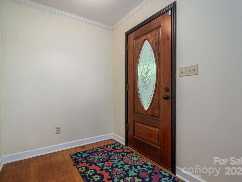 695 Linwood Road, Mooresville, NC 28115.  MLS# CAR4249252, YatesRealty ID 9974. 