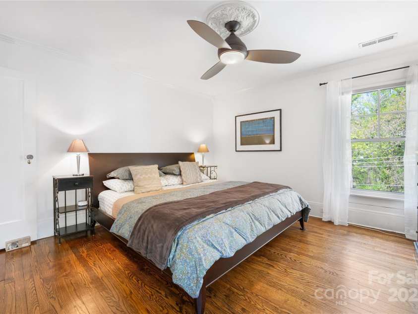 15 Warwick Road, Asheville, NC 28803.  MLS# CAR4249435, YatesRealty ID 9975. Primary Bedroom 2