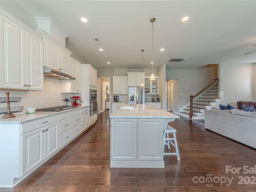 5250 Meadowcroft Way, Fort Mill, SC 29708.  MLS# CAR4251880, YatesRealty ID 9976. Ample 42