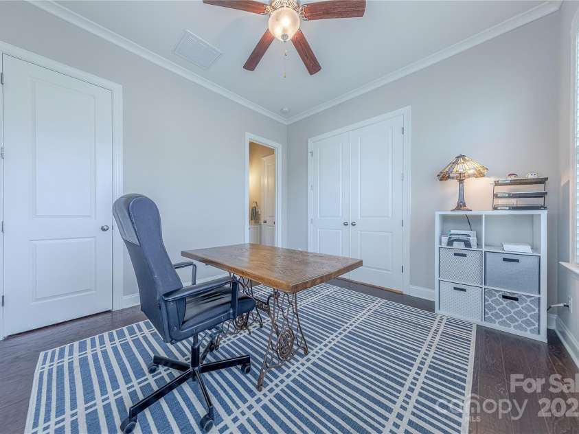 5250 Meadowcroft Way, Fort Mill, SC 29708.  MLS# CAR4251880, YatesRealty ID 9976. Attached Bath