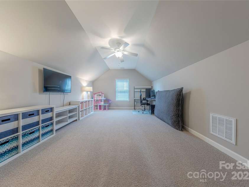 5250 Meadowcroft Way, Fort Mill, SC 29708.  MLS# CAR4251880, YatesRealty ID 9976. Bonus Room