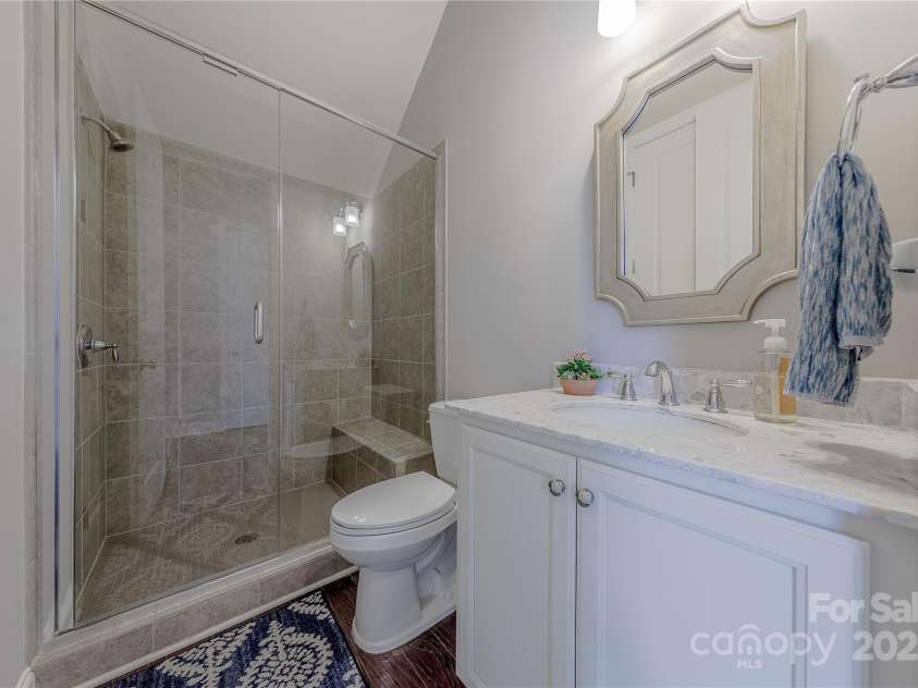 5250 Meadowcroft Way, Fort Mill, SC 29708.  MLS# CAR4251880, YatesRealty ID 9976. First Floor Full Bath