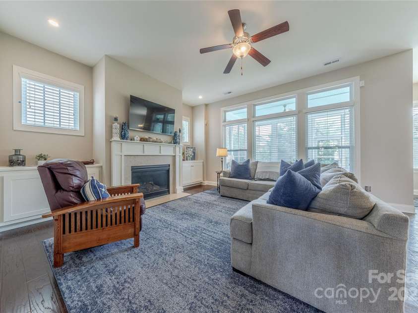 5250 Meadowcroft Way, Fort Mill, SC 29708.  MLS# CAR4251880, YatesRealty ID 9976. Tons of Natural Light