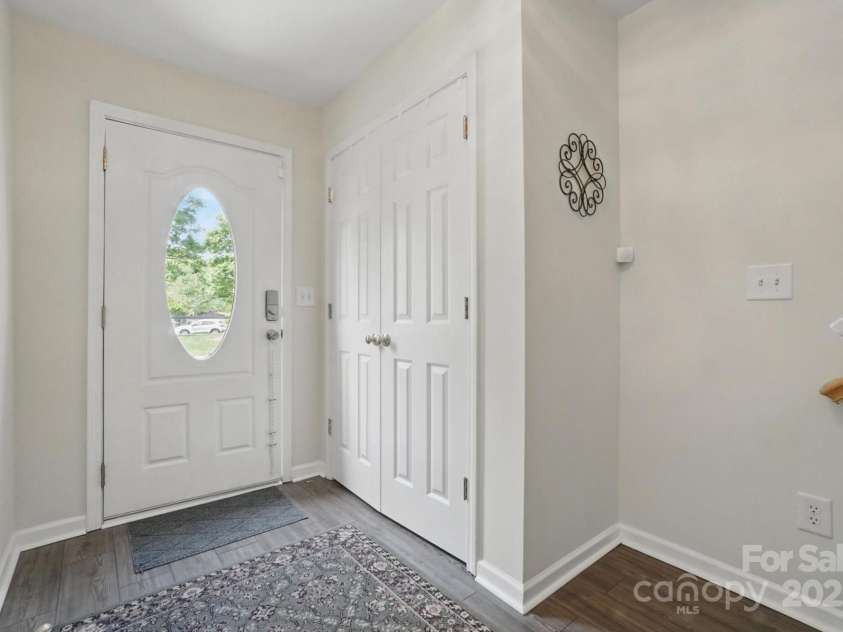 9204 Washam Potts Road, Cornelius, NC 28031.  MLS# CAR4252980, YatesRealty ID 9977. 