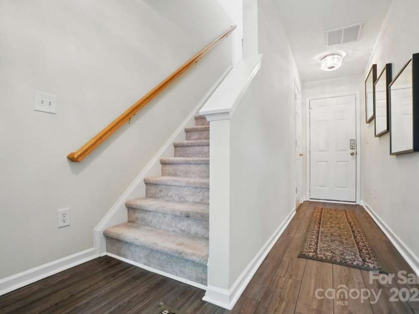 9204 Washam Potts Road, Cornelius, NC 28031.  MLS# CAR4252980, YatesRealty ID 9977. 