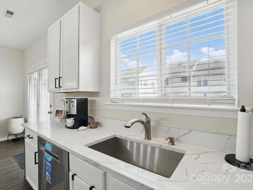 9204 Washam Potts Road, Cornelius, NC 28031.  MLS# CAR4252980, YatesRealty ID 9977. 