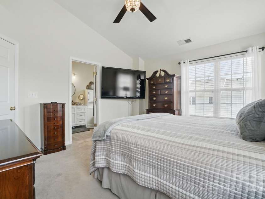 9204 Washam Potts Road, Cornelius, NC 28031.  MLS# CAR4252980, YatesRealty ID 9977. 