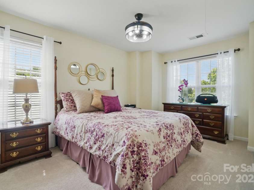 9204 Washam Potts Road, Cornelius, NC 28031.  MLS# CAR4252980, YatesRealty ID 9977. 