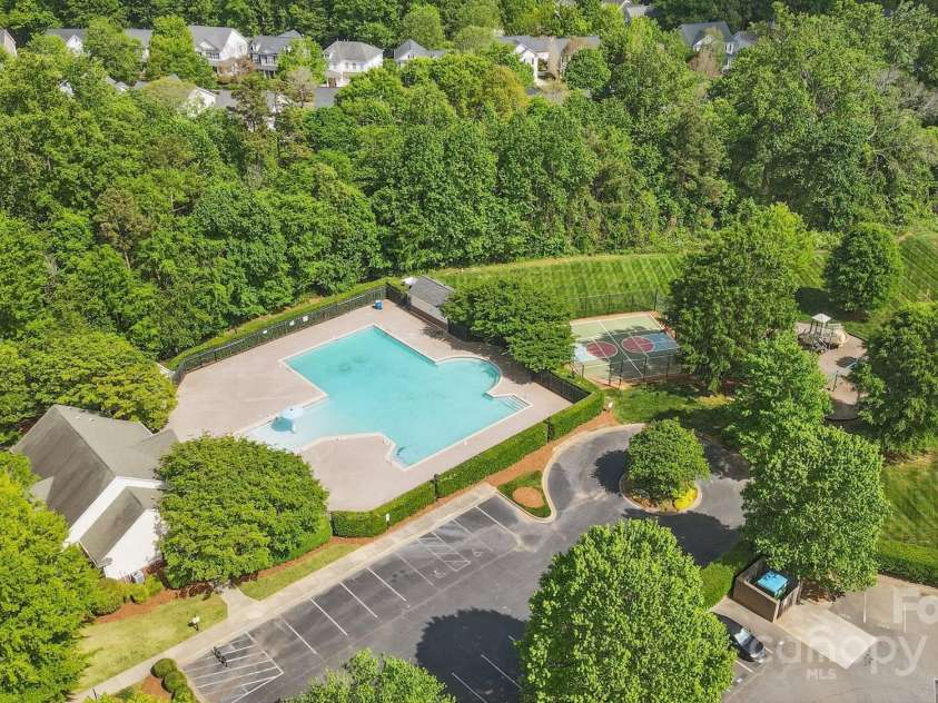 9204 Washam Potts Road, Cornelius, NC 28031.  MLS# CAR4252980, YatesRealty ID 9977. 