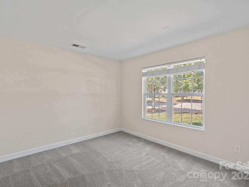 9204 Washam Potts Road, Cornelius, NC 28031.  MLS# CAR4302287, YatesRealty ID 9977. 