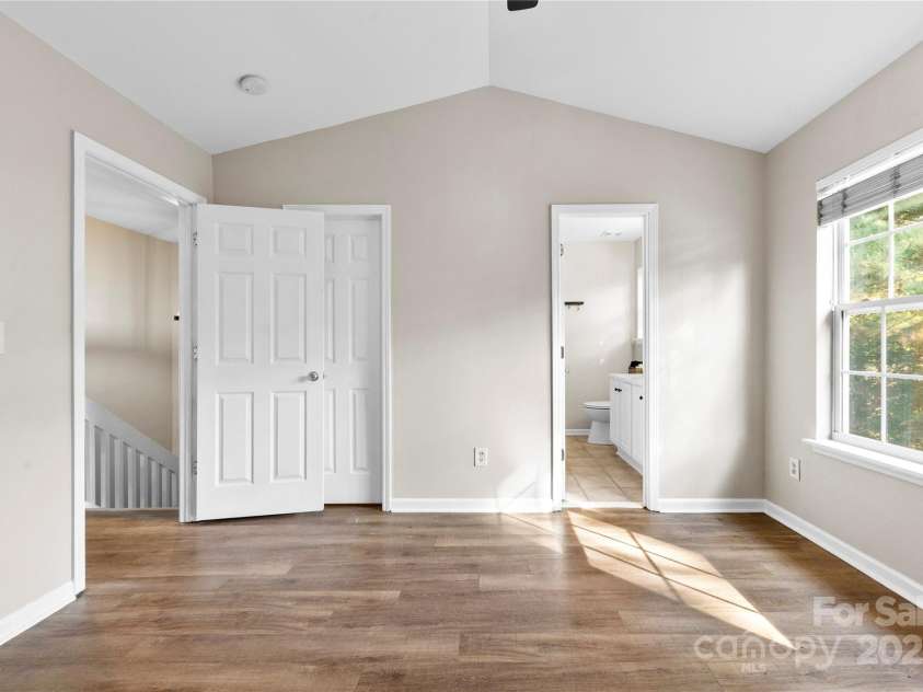 12536 Hennigan Place Lane, Charlotte, NC 28214.  MLS# CAR4253038, YatesRealty ID 9978. 