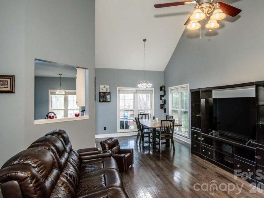 225 Delview Drive, Cherryville, NC 28021.  MLS# CAR4355321, YatesRealty ID 9978. 