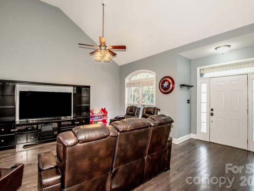 225 Delview Drive, Cherryville, NC 28021.  MLS# CAR4355321, YatesRealty ID 9978. 