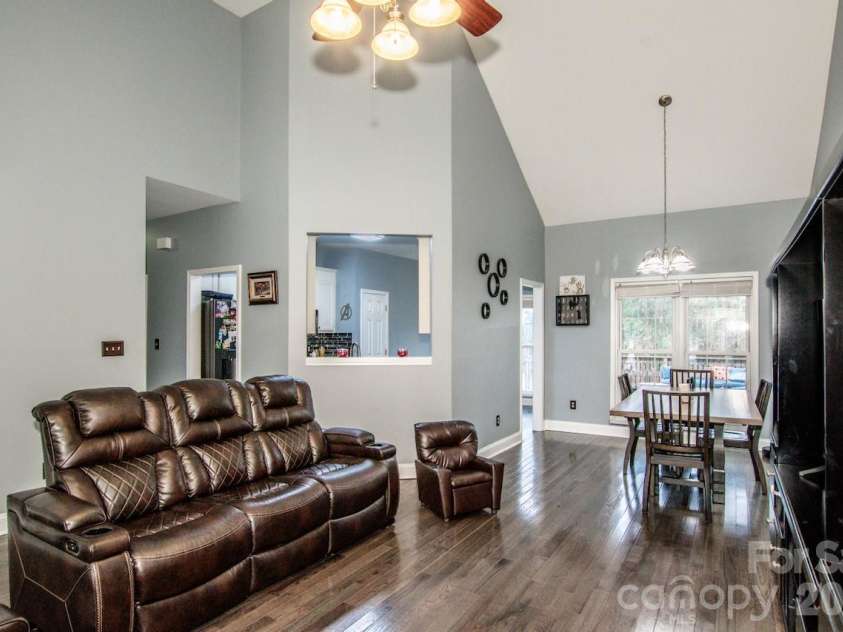 225 Delview Drive, Cherryville, NC 28021.  MLS# CAR4355321, YatesRealty ID 9978. 