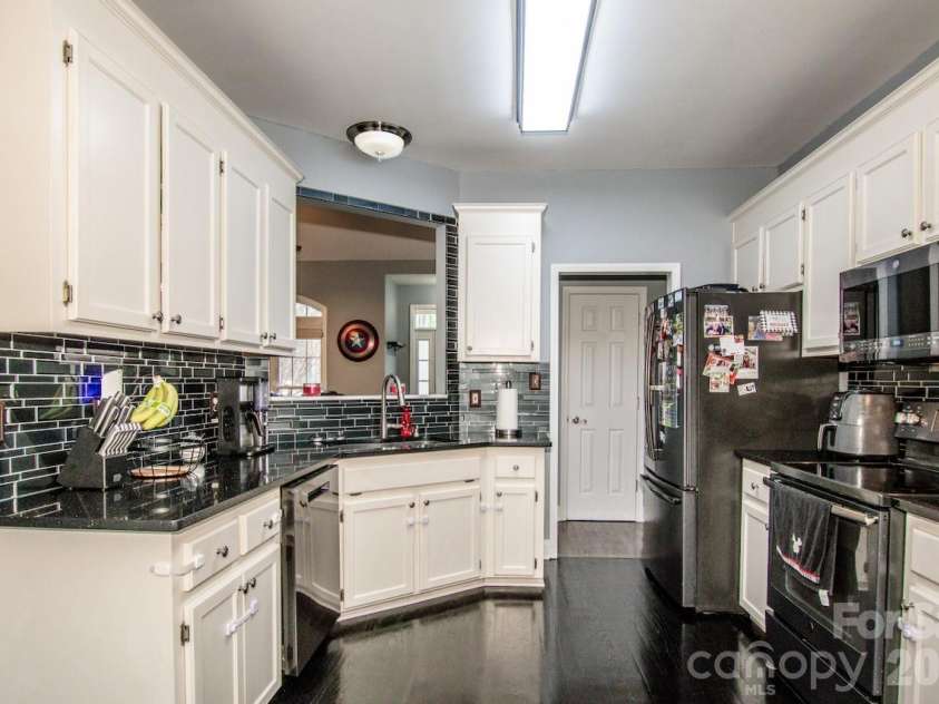 225 Delview Drive, Cherryville, NC 28021.  MLS# CAR4355321, YatesRealty ID 9978. 