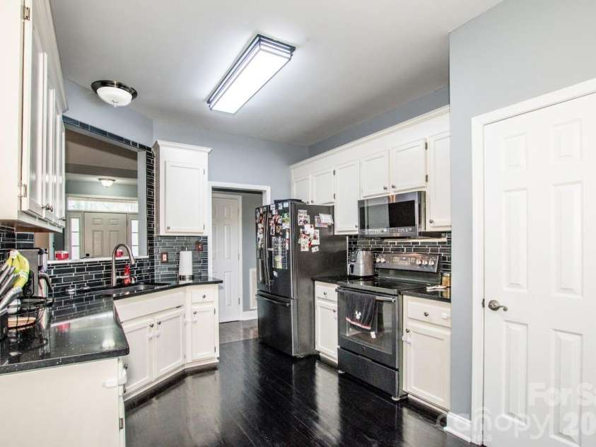 225 Delview Drive, Cherryville, NC 28021.  MLS# CAR4355321, YatesRealty ID 9978. 