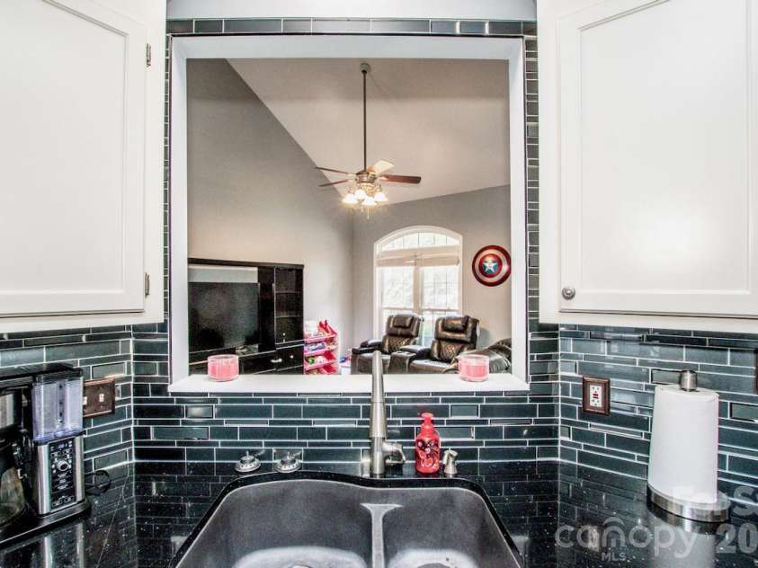 225 Delview Drive, Cherryville, NC 28021.  MLS# CAR4355321, YatesRealty ID 9978. 